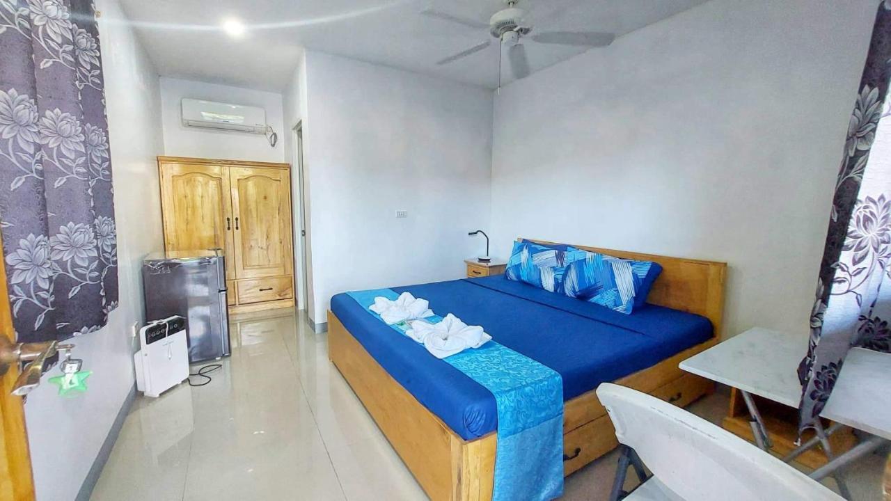 Beyond Island Hotel Moalboal Bagian luar foto