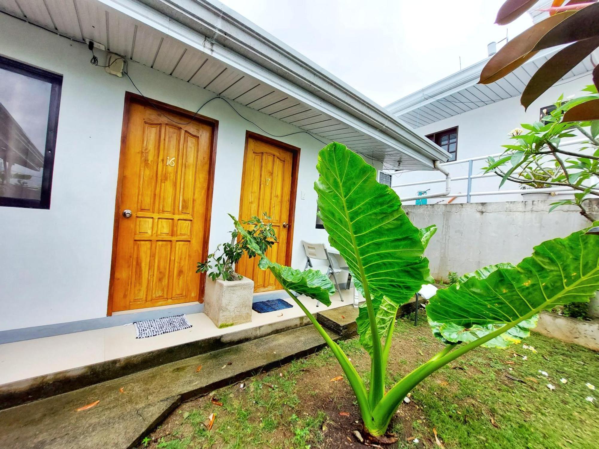 Beyond Island Hotel Moalboal Ruang foto