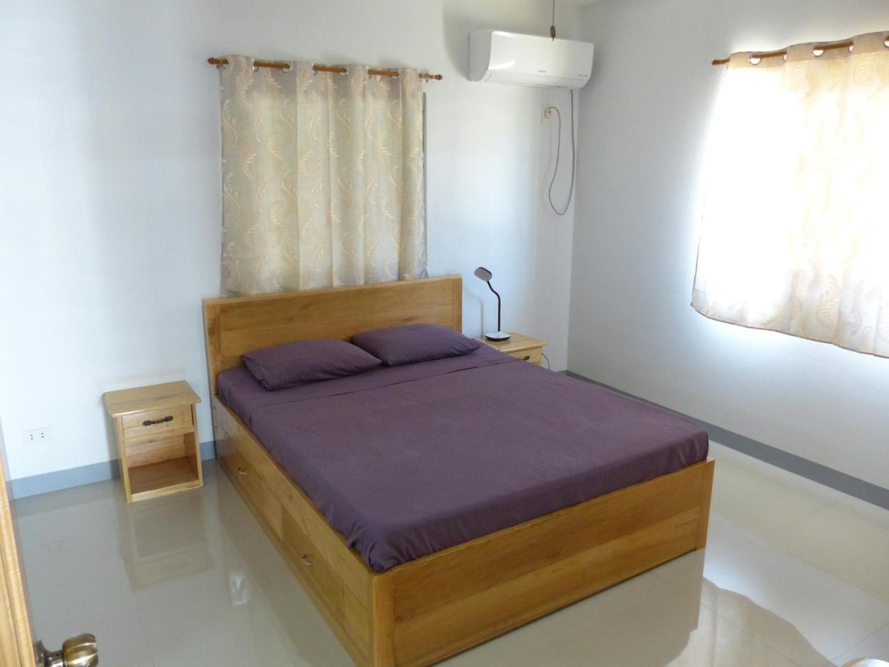 Beyond Island Hotel Moalboal Bagian luar foto