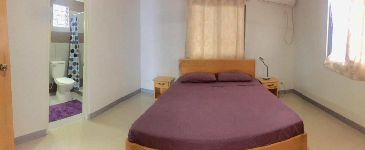 Beyond Island Hotel Moalboal Bagian luar foto